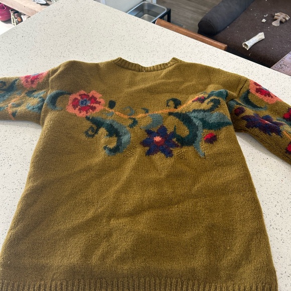 Ann Taylor Vintage Wool Long Sleeve Sweater small Medium
Green Hand Knitted - Picture 6 of 7